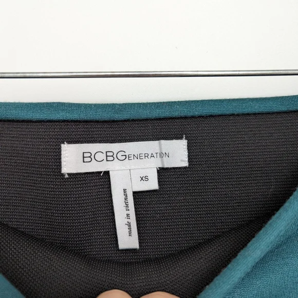 BCBGeneration Green Mini Skirt - Picture 3 of 9